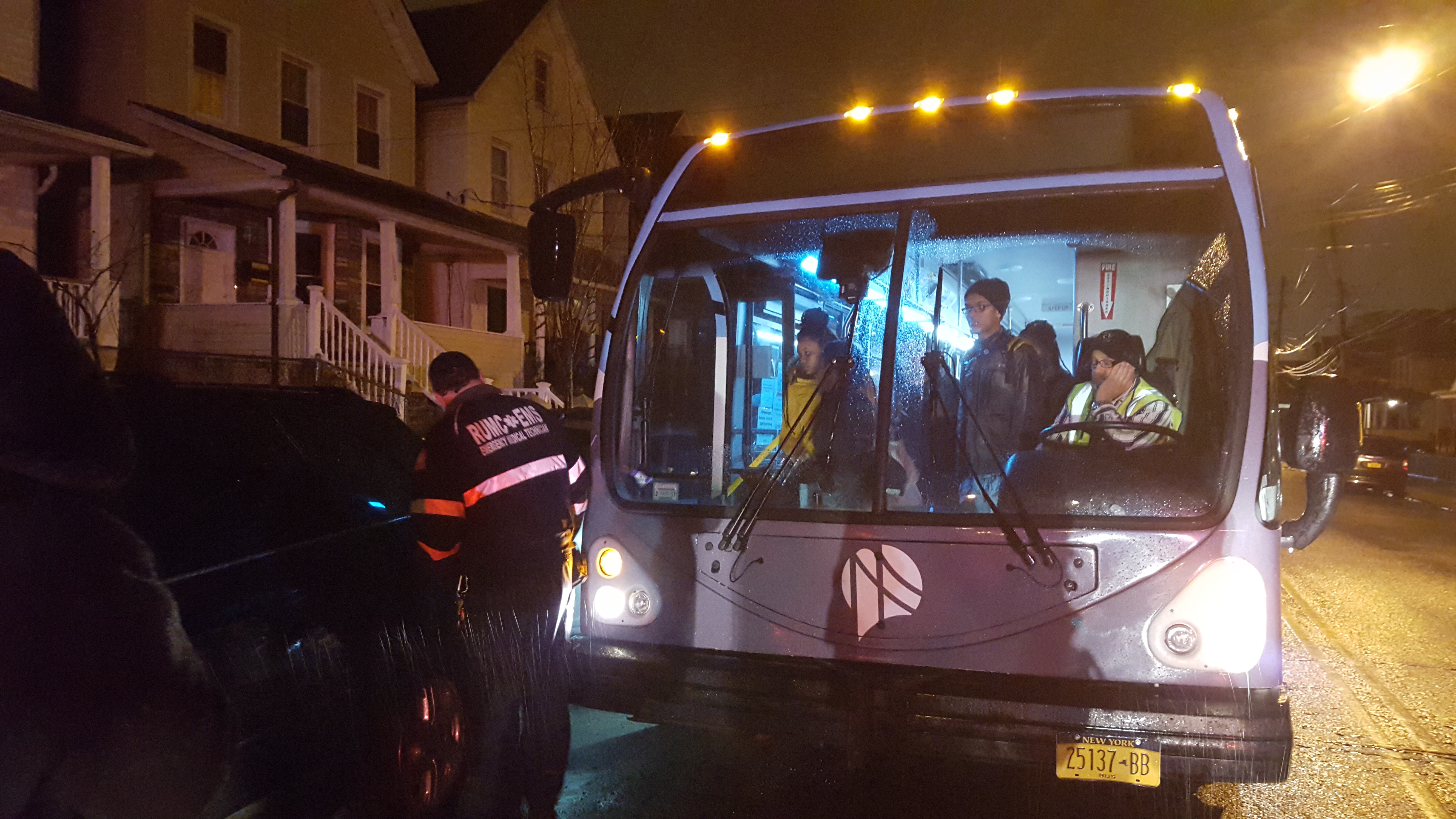 Breaking: Ferry Shuttle Accident on Castleton and Port Richmond Aves., No One Injured