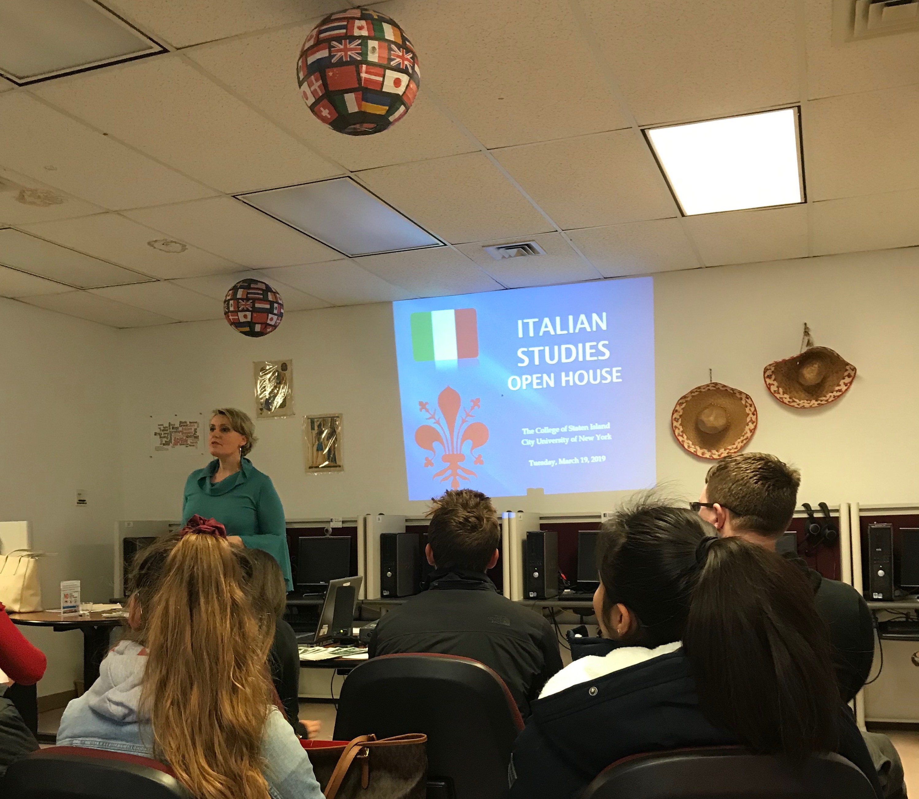 Foreign Language Opens Doors To Various Career Paths