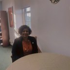 We see a new face while she learns a new campus